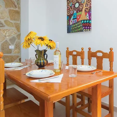 Puerto Del Carmen Sleeps 4 Air Con Wifi فيلة *